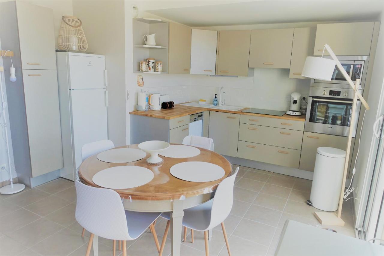 Appartement Hyper Centre, Plage A Pieds, 2 Chambres, 4 Personnes シャトライヨン・プラージュ エクステリア 写真
